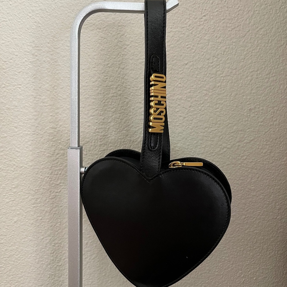 Moschino vintage heart purse